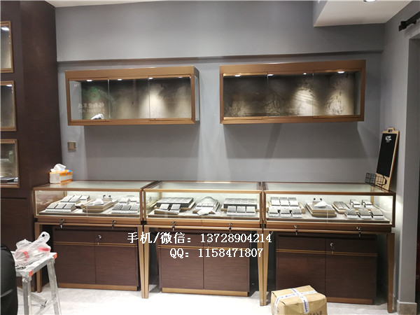積極配合，值得合作的珠寶展柜廠(chǎng)家！